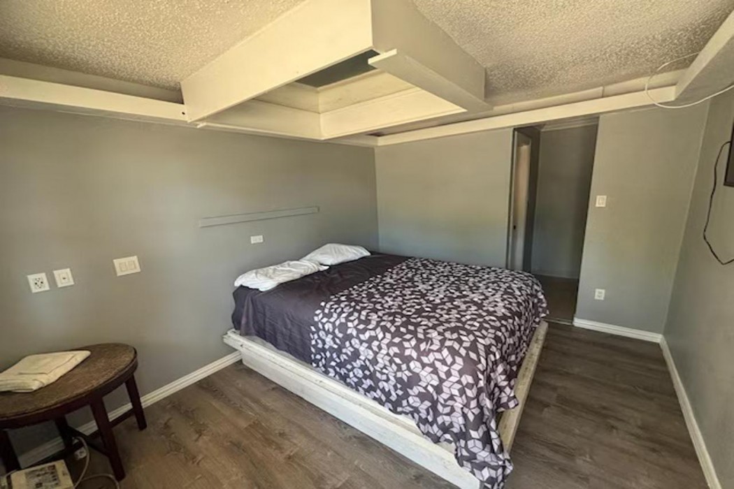 Mi Amor Inn & Suites by Hotel O Dallas Tx Hwy 352 13/25