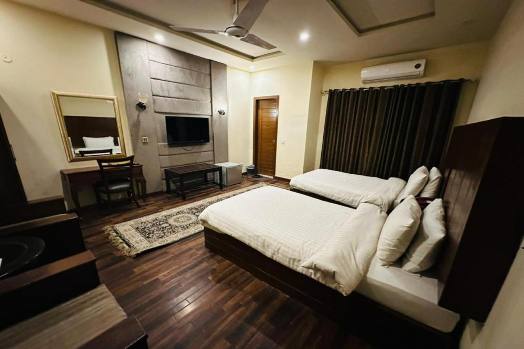 Shelton’s Rezidor Lahore 8/51