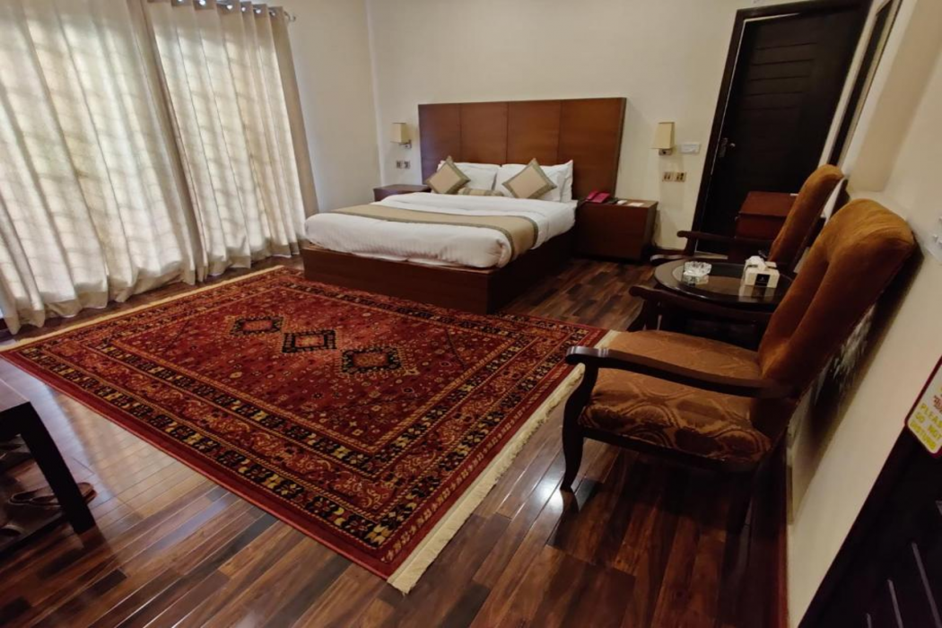 Shelton’s Rezidor Lahore 32/51