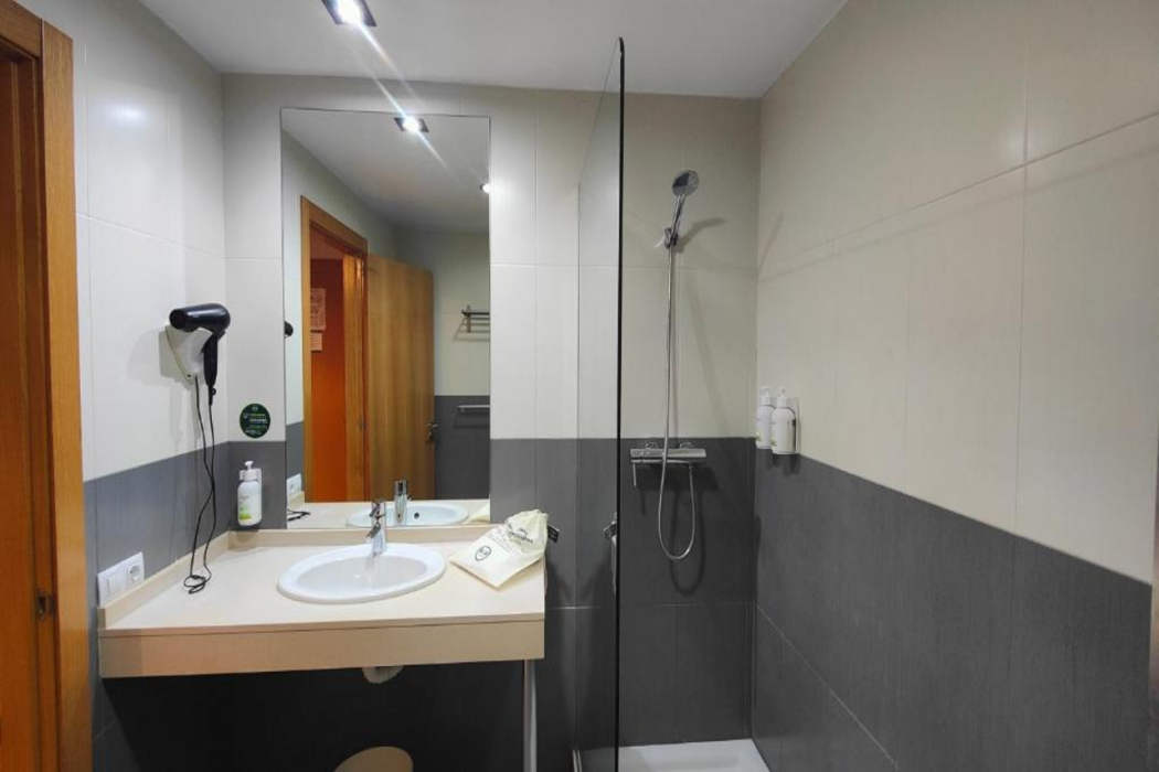 Room at B&B HOTEL Miranda de Ebro, RIVABELLOSA