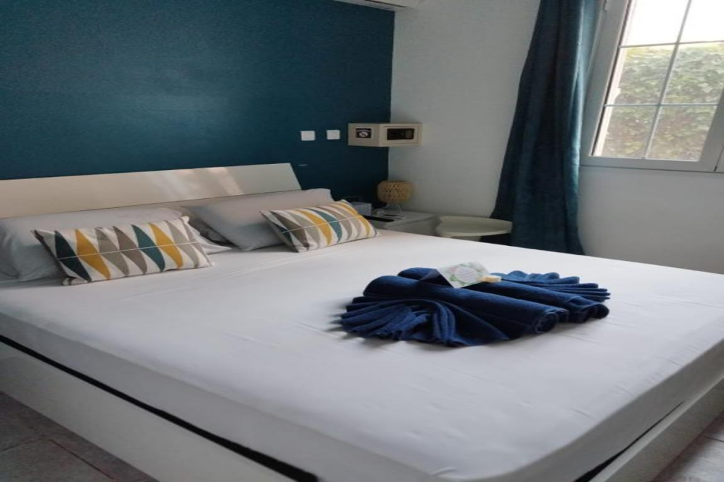 Lindsey Hotel 15/64