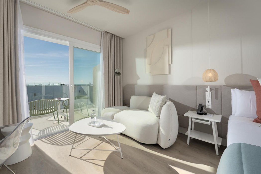 Amare Beach Hotel Sancti Petri 58/111