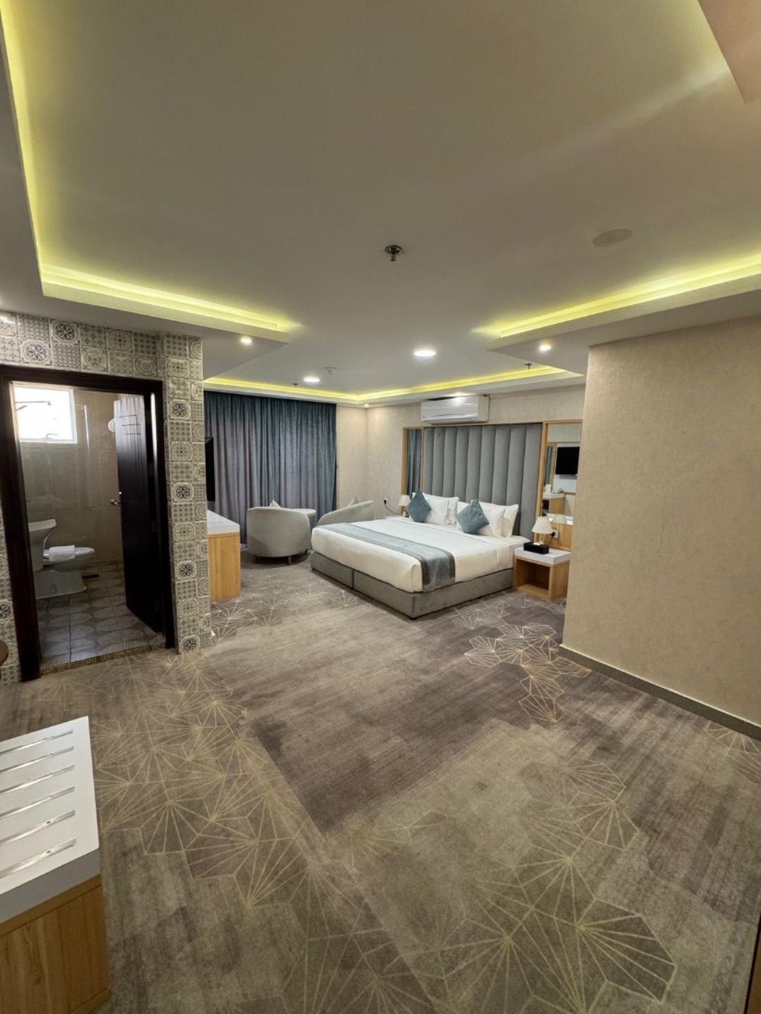 King Room Side View