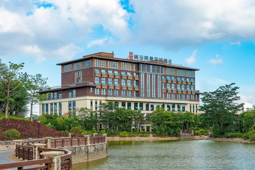 麗呈朗月ガーデンホテル（深圳坪地六聯地下鉄駅店） 写真1