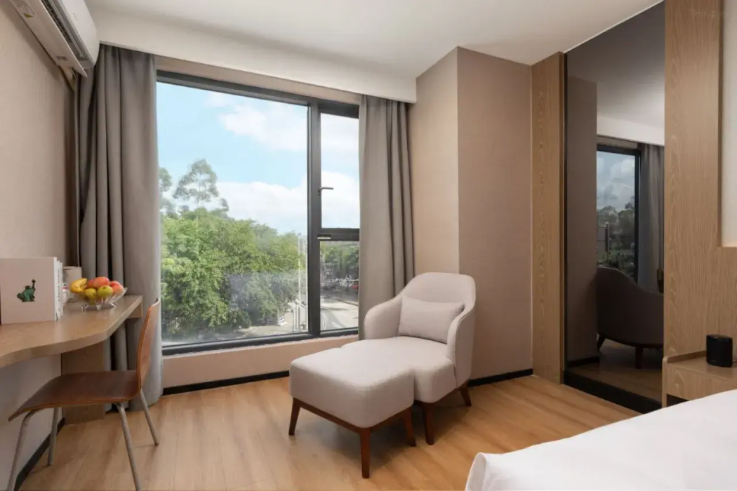Rezen ANMAY Hotel (Shenzhen Guanlan Fushikang Zhangge Kejiyuan) 8/10