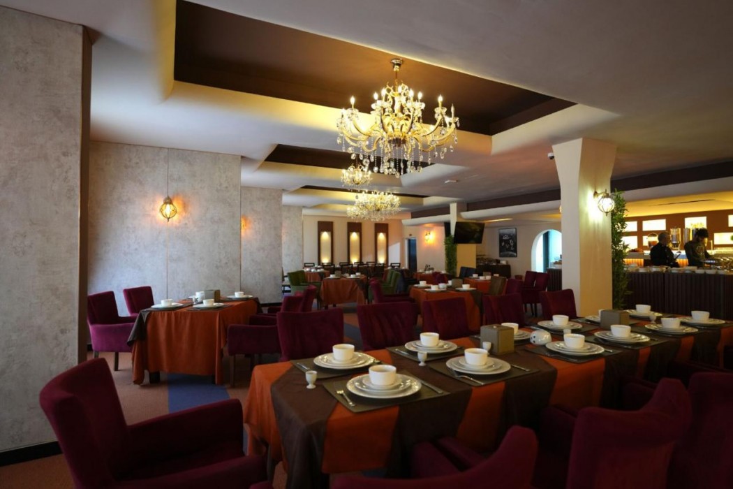 Media Palace Hotel 11/12