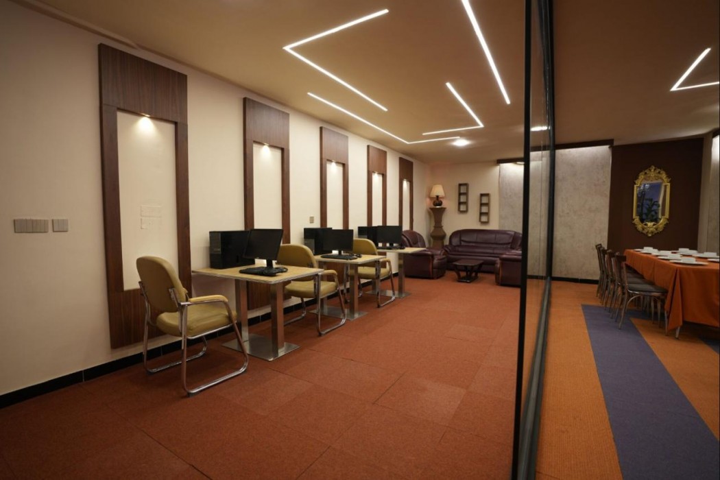Media Palace Hotel 10/12