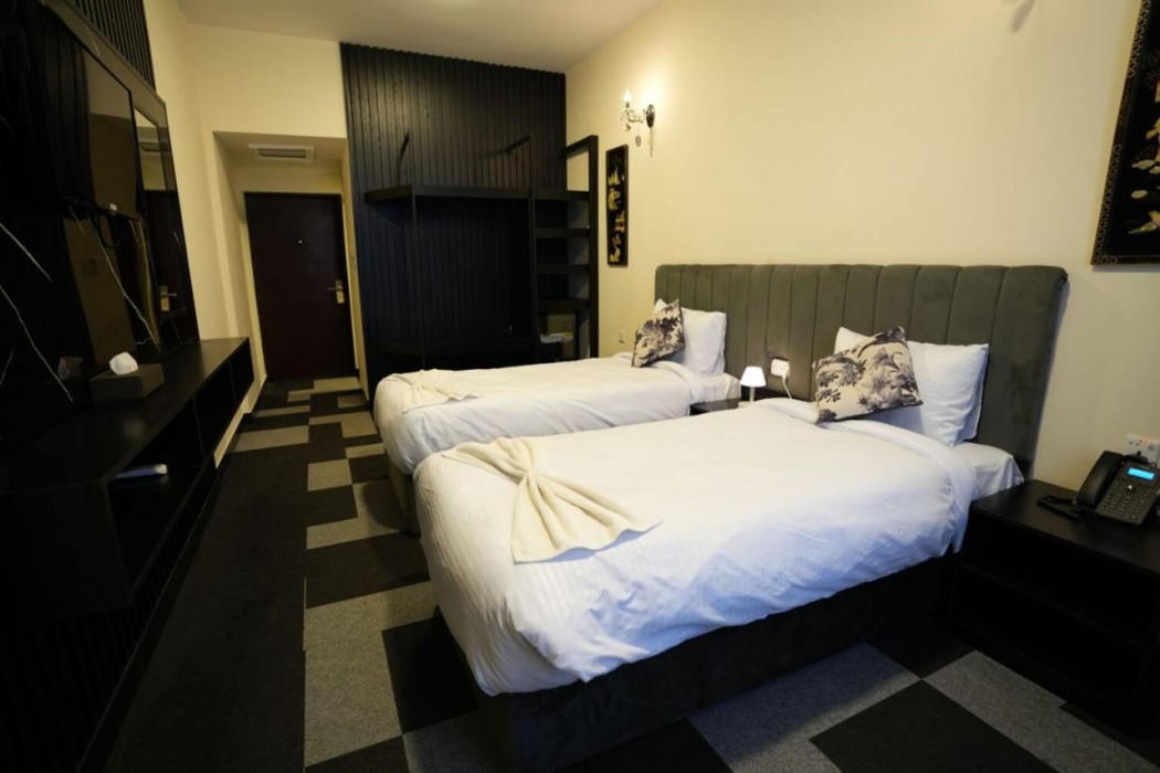 Media Palace Hotel 8/12