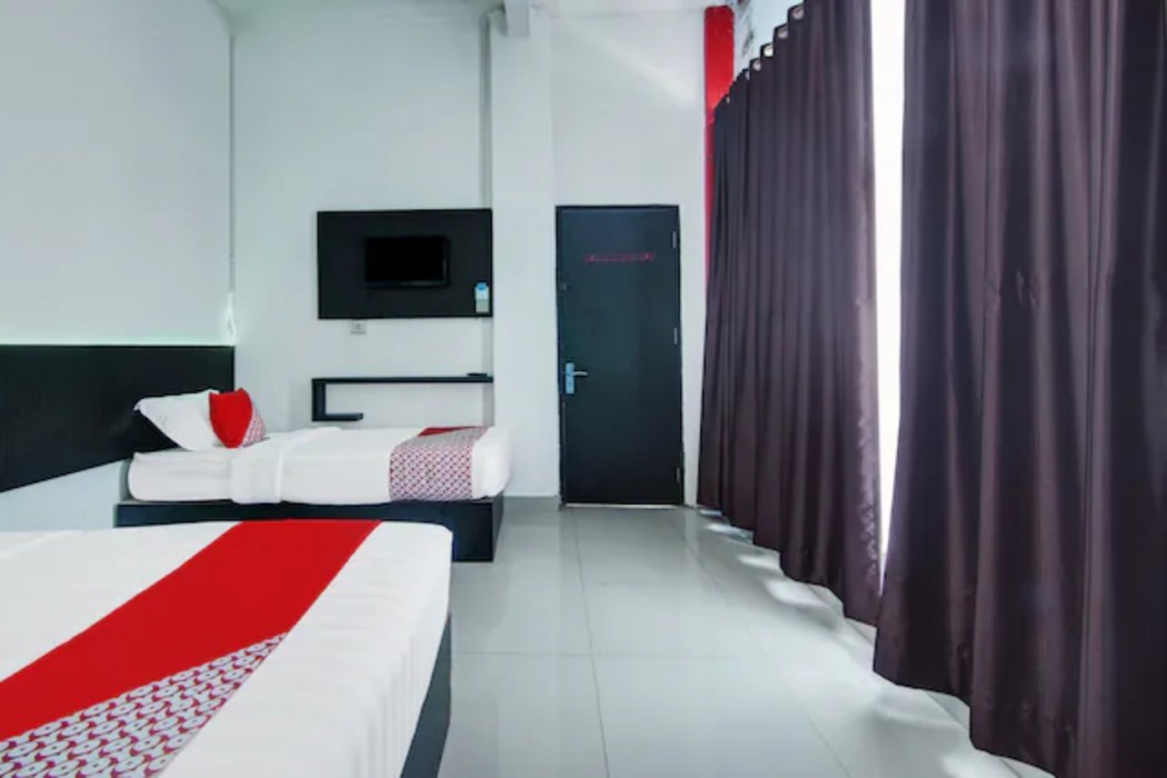 Hotel O Bukittinggi near Jam Gadang formerly New Aedo 20/56