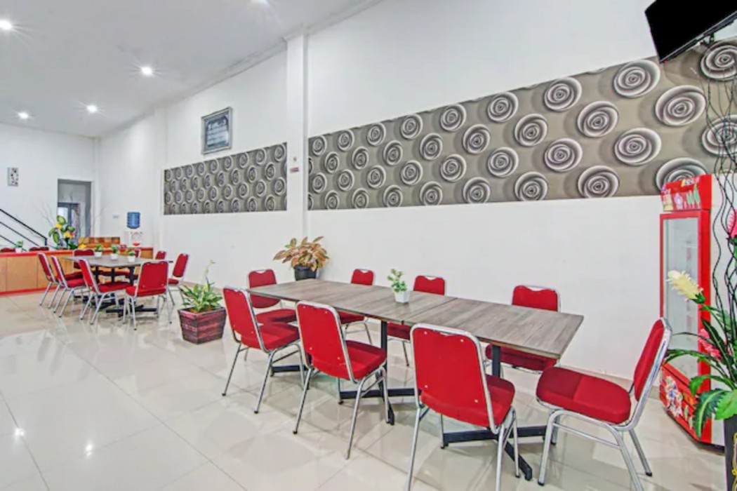 Hotel O Bukittinggi near Jam Gadang formerly New Aedo 36/56