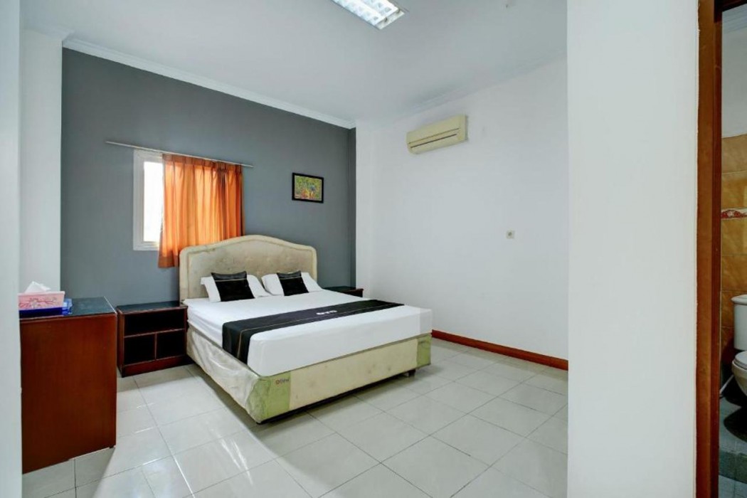 Hotel O Depok near Bhayangkara BRIMOB Hospital Formerly Hotel Mutiara Kelapa Dua Depok 16/45