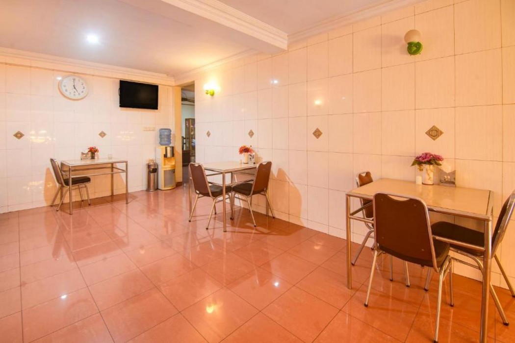 Hotel O Makassar near Pantai Losari formerly Hotel Tiara Sari 31/54