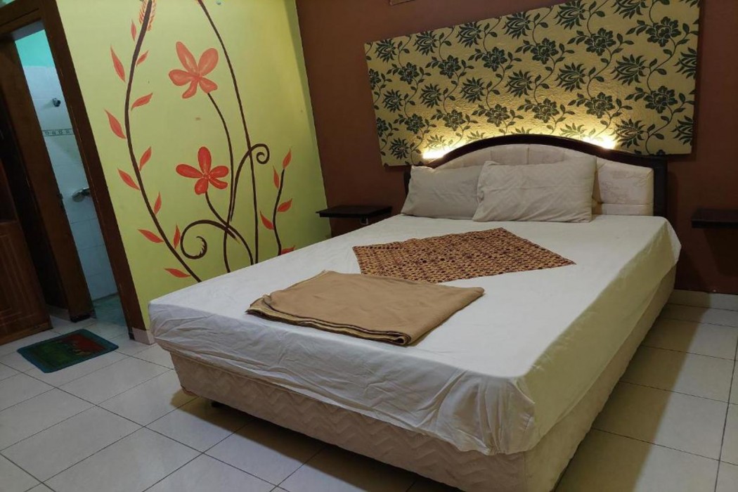 Hotel O Solo near RS JIH Solo formerly Azifa Inn 8/27
