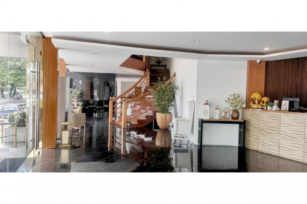 Palette Angeles, Clark International Airport, Formerly Boss Hotel 11/61