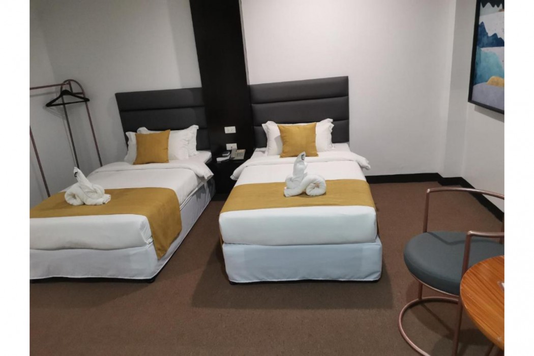 Palette Angeles, Clark International Airport, Formerly Boss Hotel 18/61