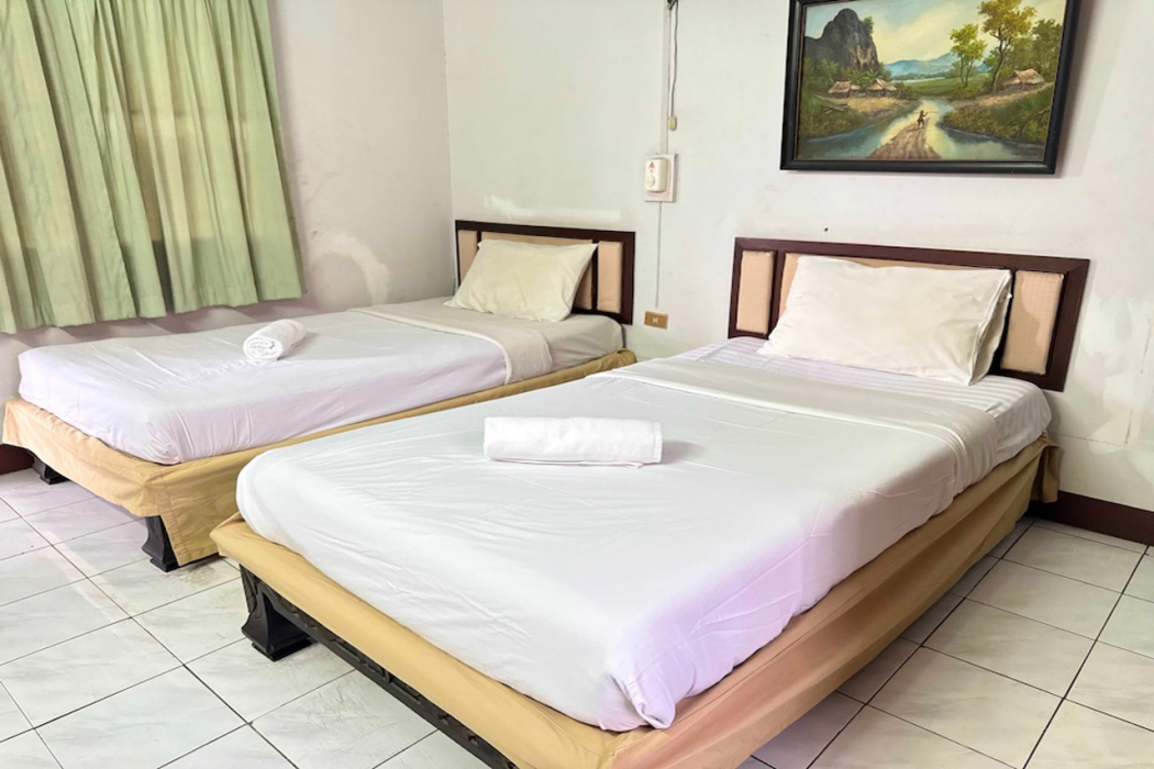 Hotel O Top North Guesthouse 10/32