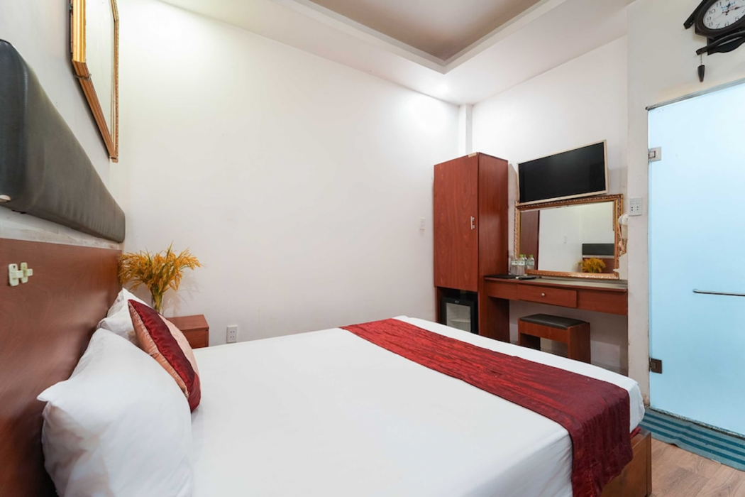 Collection O Eva Hotel District 8 Near Ben Thanh Market 10/39