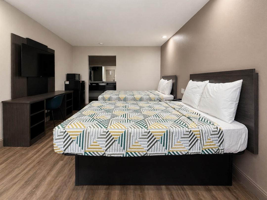 2 Full Beds Mob Acc RI Shwr Nsmk Micfridg