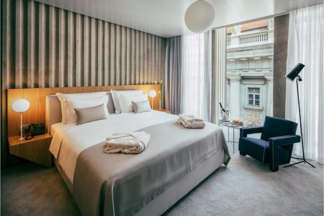 Met Boutique Hotel 12/42