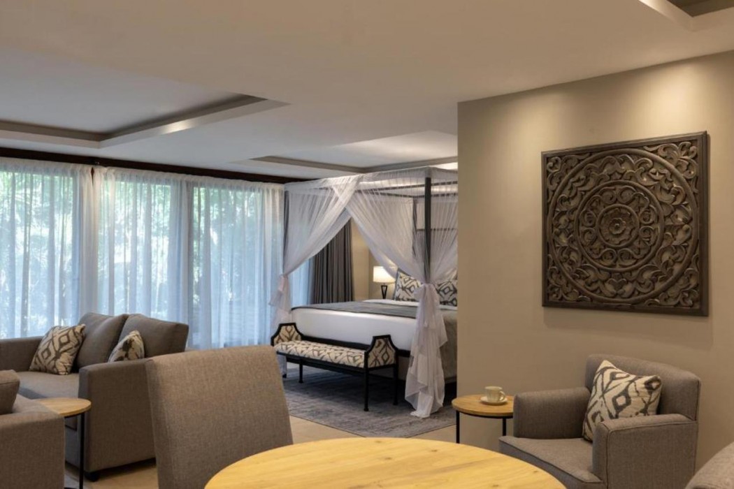 Pax Manor Hotel 17/78
