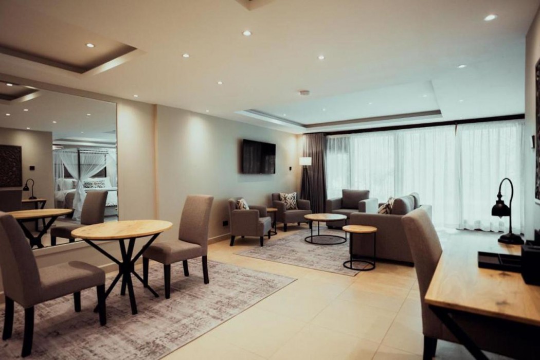 Pax Manor Hotel 34/78
