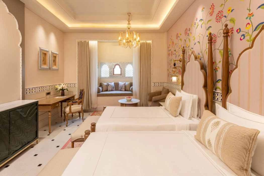 Taj Lalit Bagh 57/116
