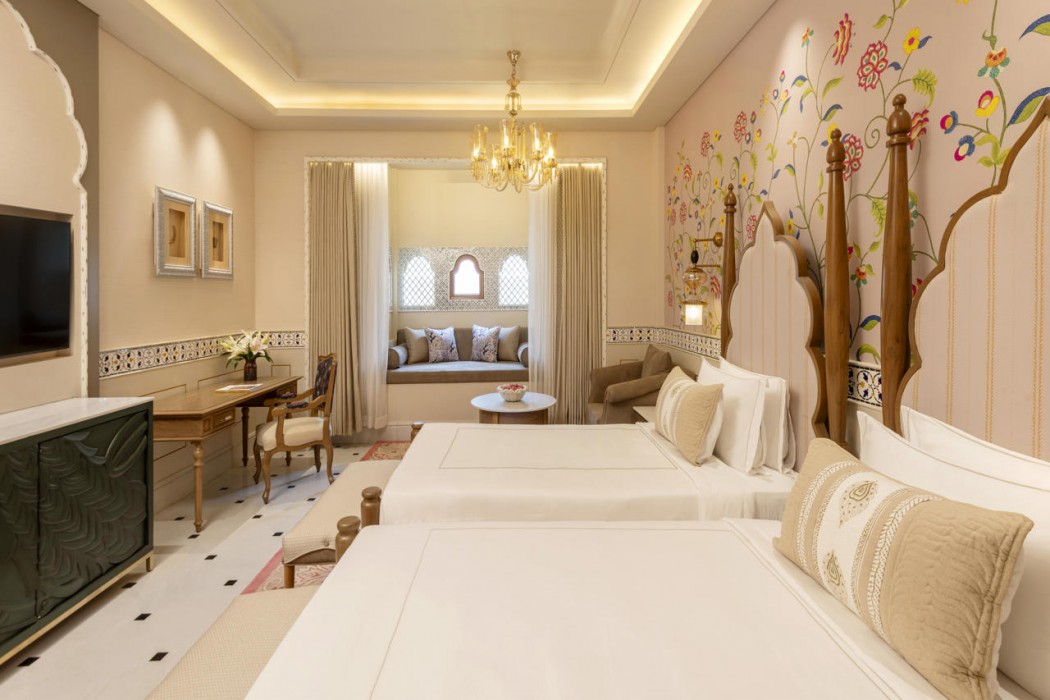 Taj Lalit Bagh 54/116
