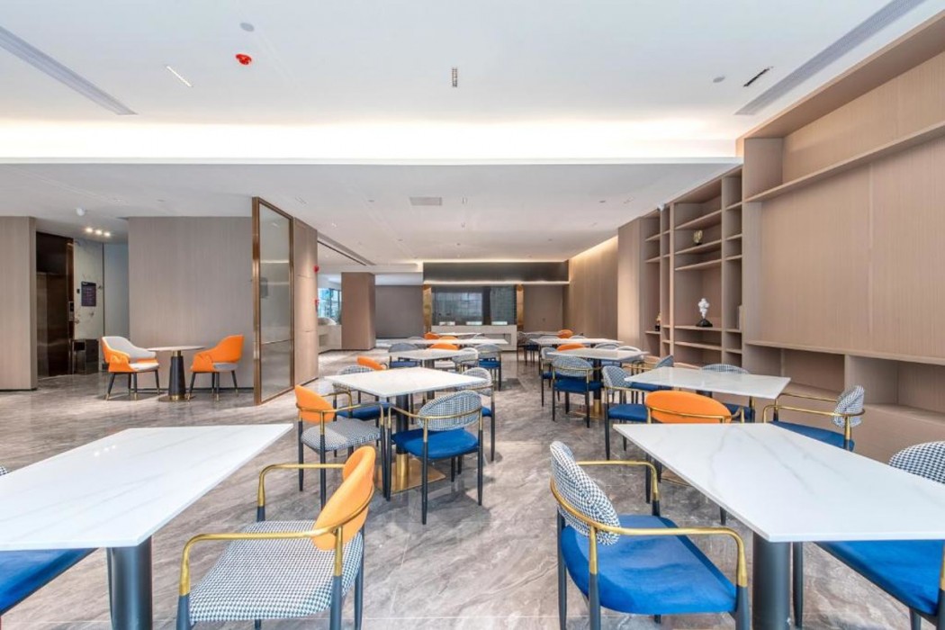 ECHIC HL (Guangzhou Tower Subway Station Pazhou Exhibition Center Branch) 8/10