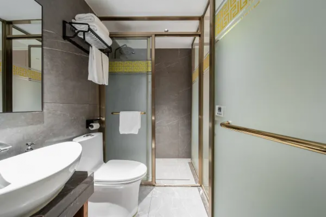 Rezen Proyal Hotel (Guangzhou Tachigang Subway Station Pazhou Exhibition Store) 7/10