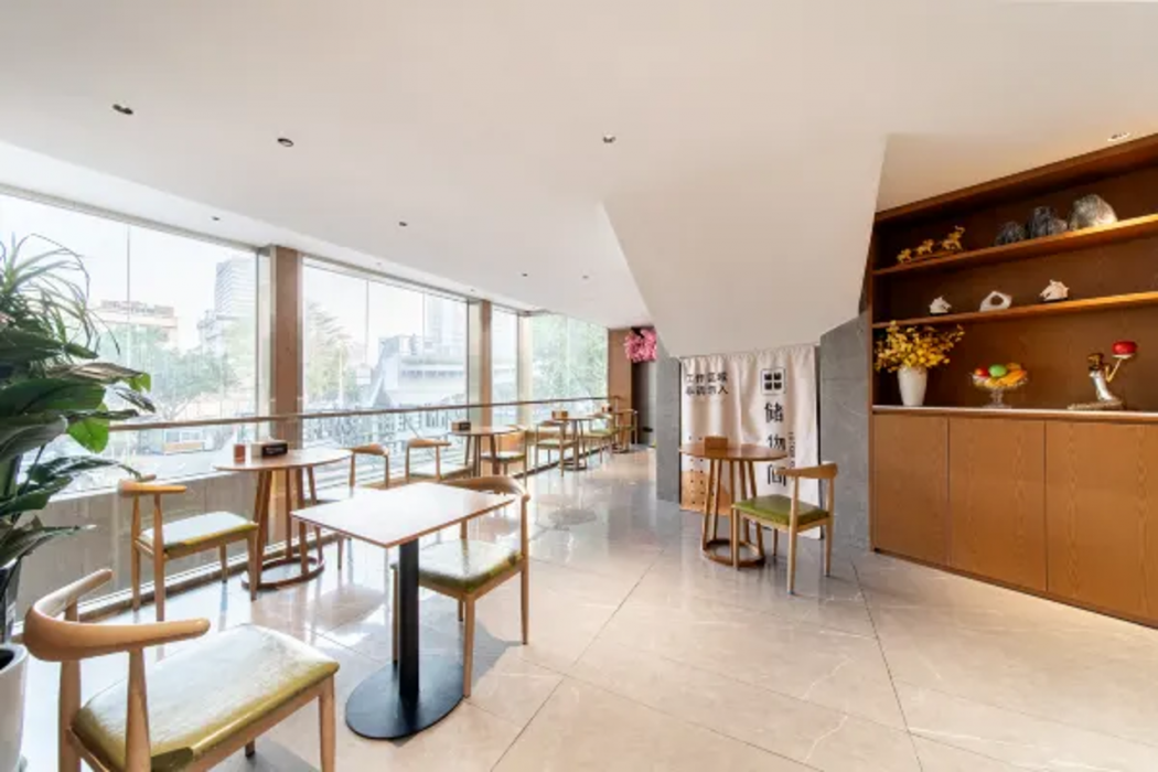 Rezen Proyal Hotel (Guangzhou Tachigang Subway Station Pazhou Exhibition Store) 8/10