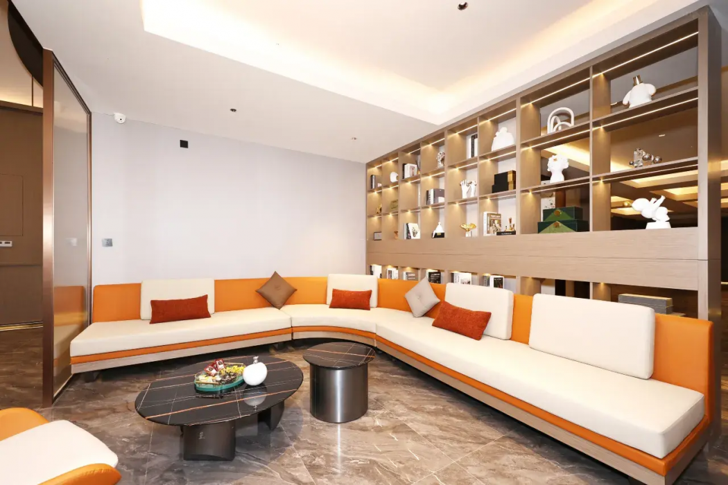 ECHIC HL (Guangzhou Panyu Changlong South Village Wanbo Subway Station Branch) 11/14