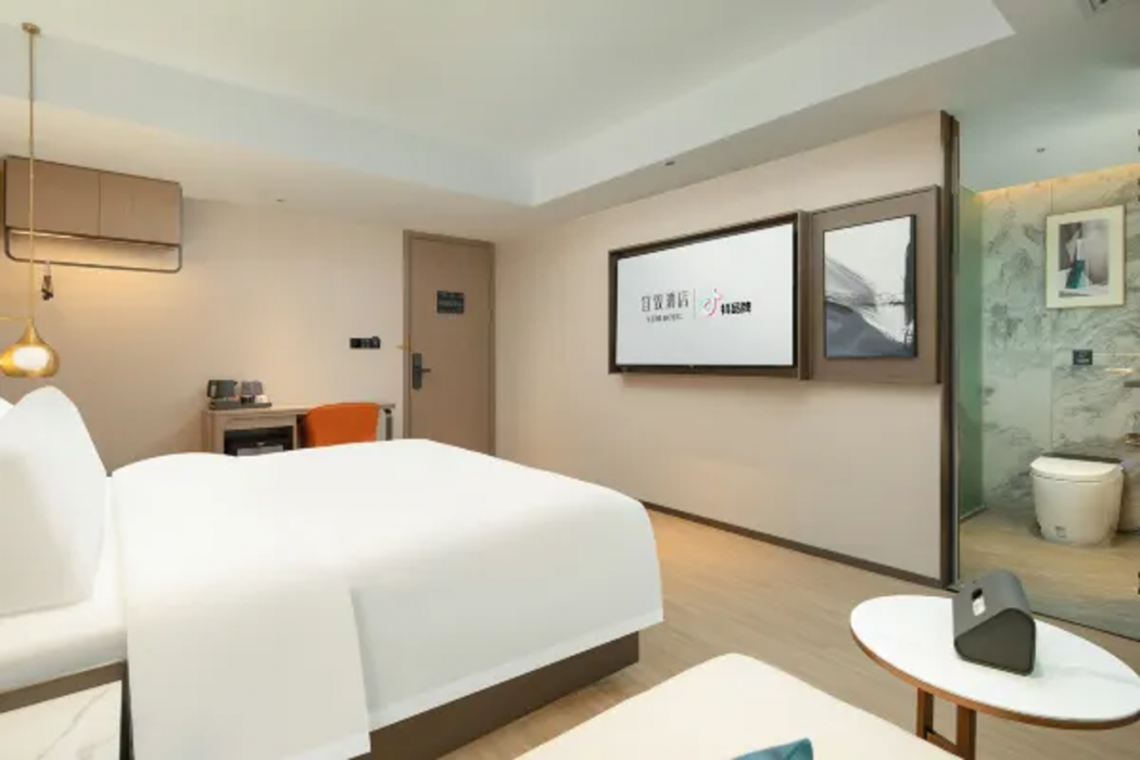ECHIC HL (Guangzhou Panyu Changlong South Village Wanbo Subway Station Branch) 6/14