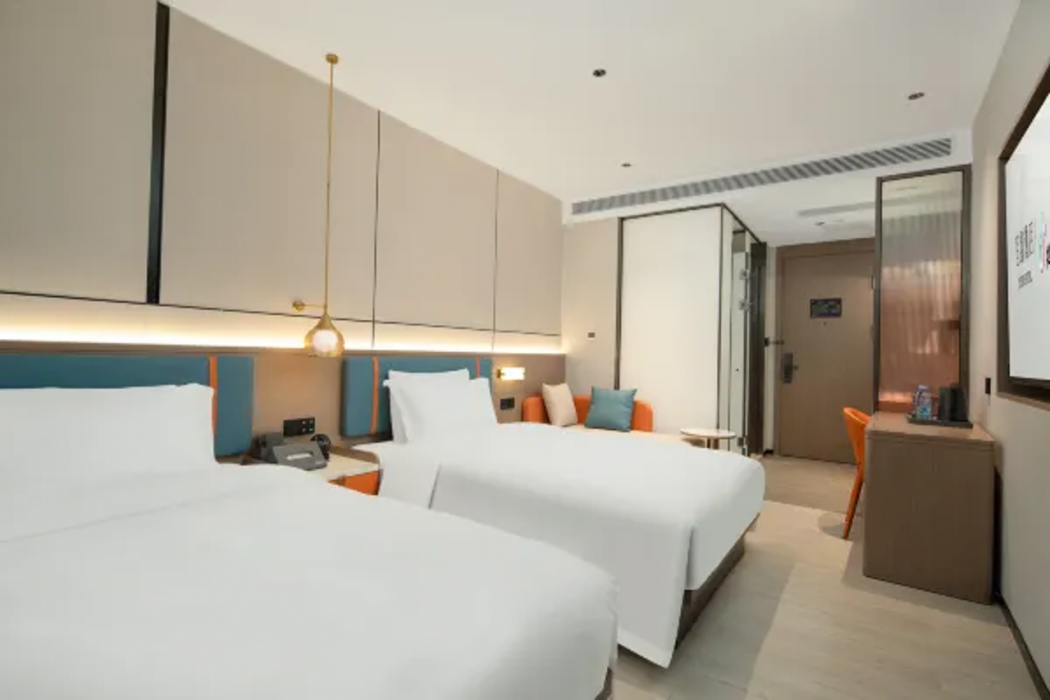 ECHIC HL (Guangzhou Taojin Metro Station Zhengjiahuan City Center Branch) 7/10