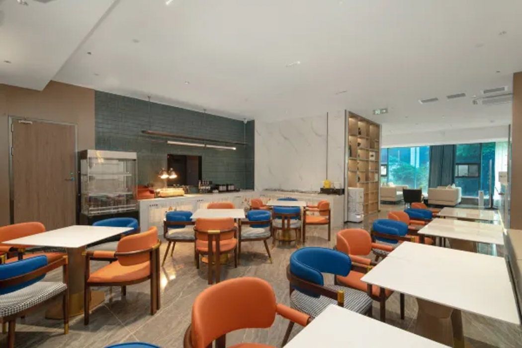 ECHIC HL (Guangzhou Taojin Metro Station Zhengjiahuan City Center Branch) 9/10
