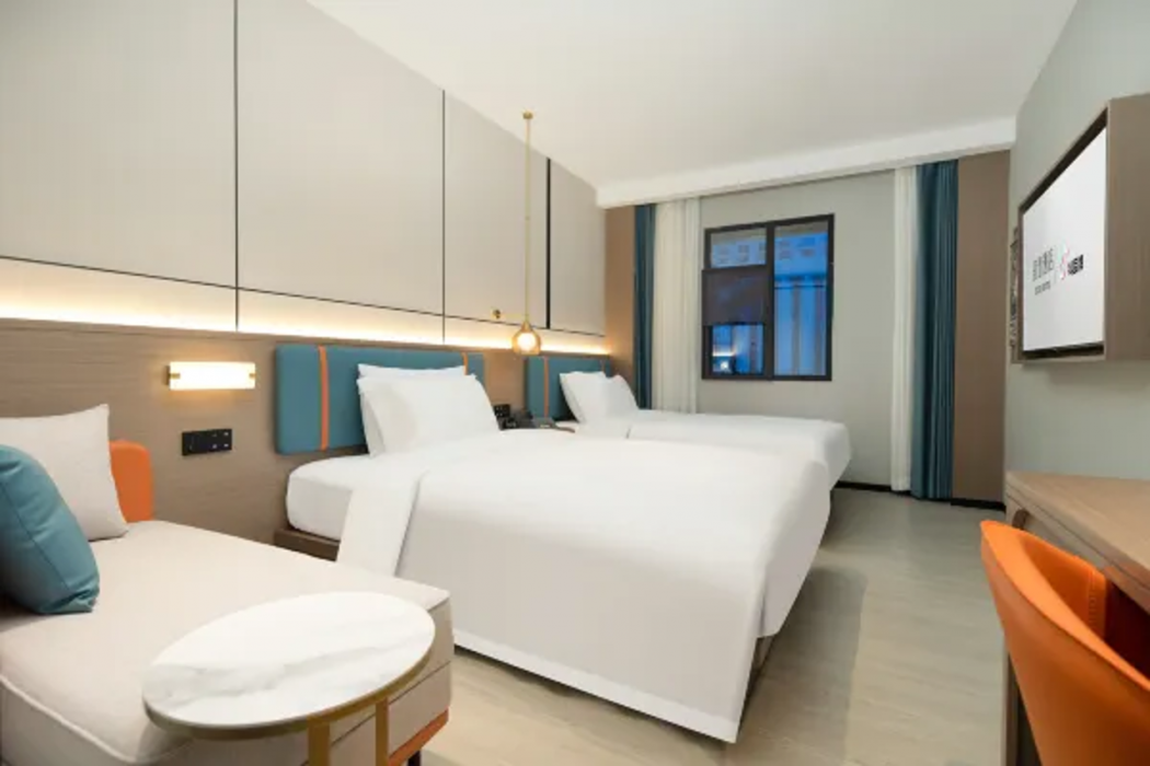 ECHIC HL (Guangzhou Taojin Metro Station Zhengjiahuan City Center Branch) 6/10