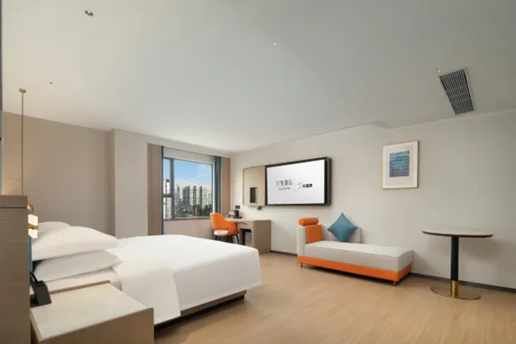 ECHIC Hotel (Guangzhou Beijing Road Pedestrian Street Rainbow Bridge Subway Station) 6/10