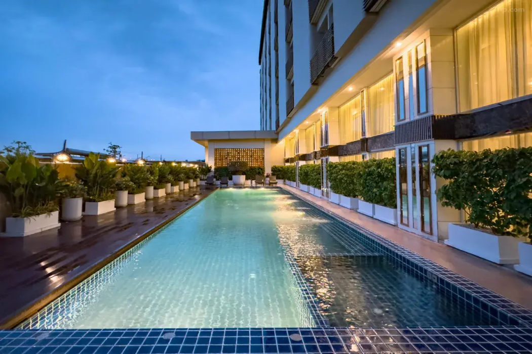 Golden Empire Suvarnabhumi Hotel 28/48