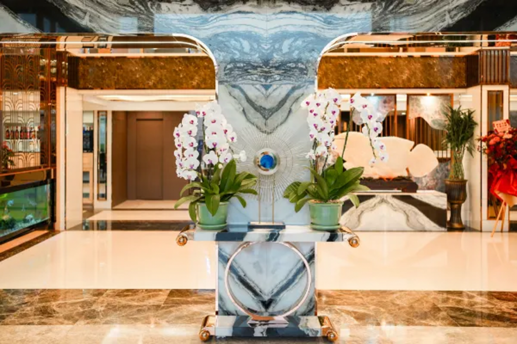 Lobby at Golden Empire Suvarnabhumi Hotel, BANG PHLI
