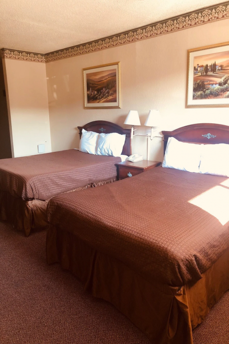 Hallmark Inn and Suites 8/22