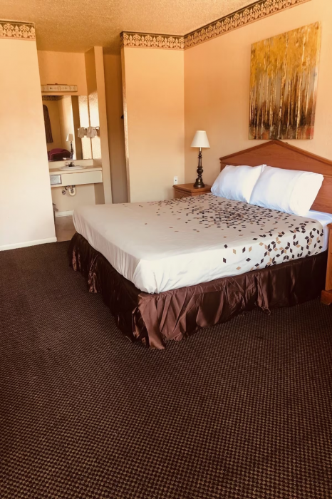 Hallmark Inn and Suites 9/22