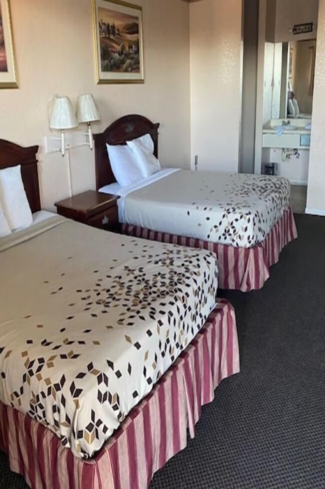 Hallmark Inn and Suites 6/22