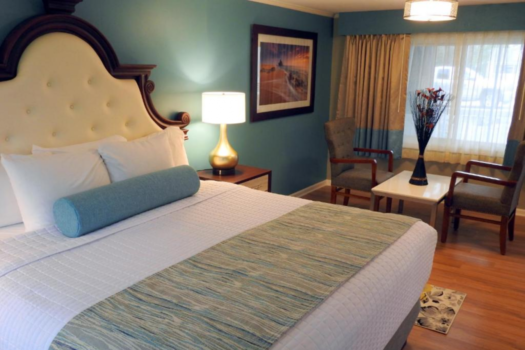 Seacoast Inn 17/36