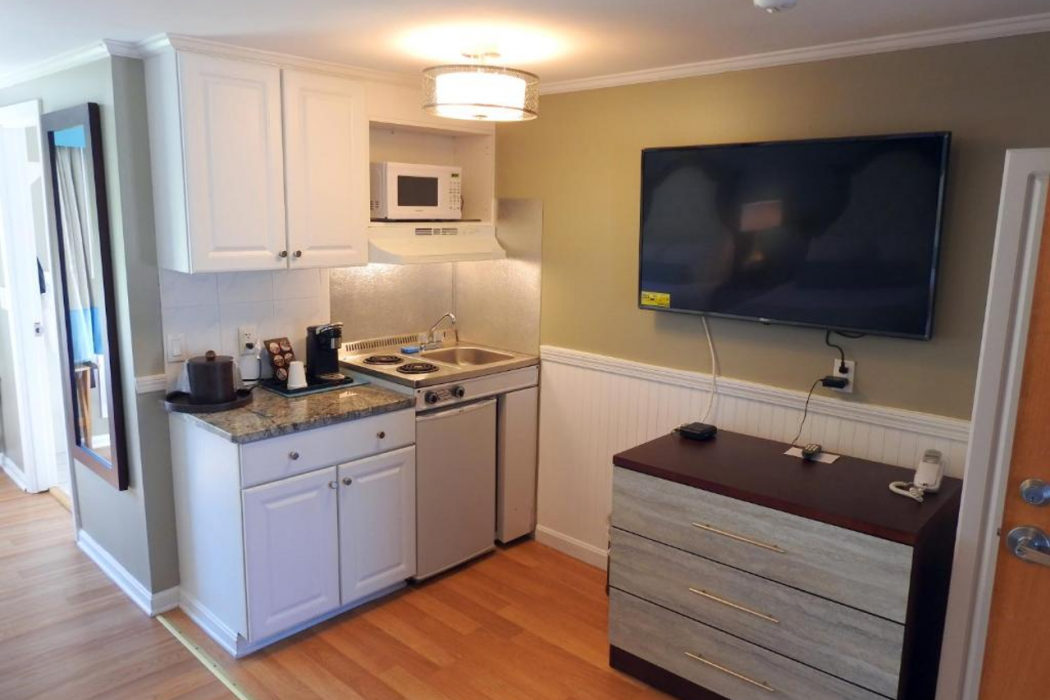 Seacoast Inn 20/36