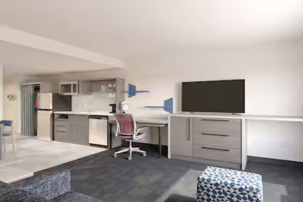 Home2 Suites by Hilton Del Rio 6/14