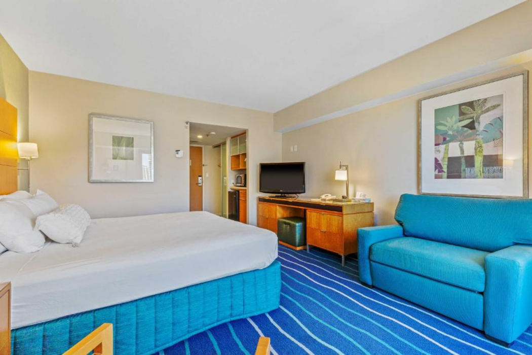 Castle at Ala Moana Hotel 13/59