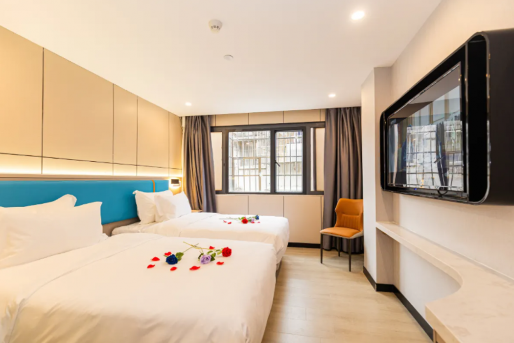 Chengjing Life Hotel (Beijing Happy Valley) 13/21