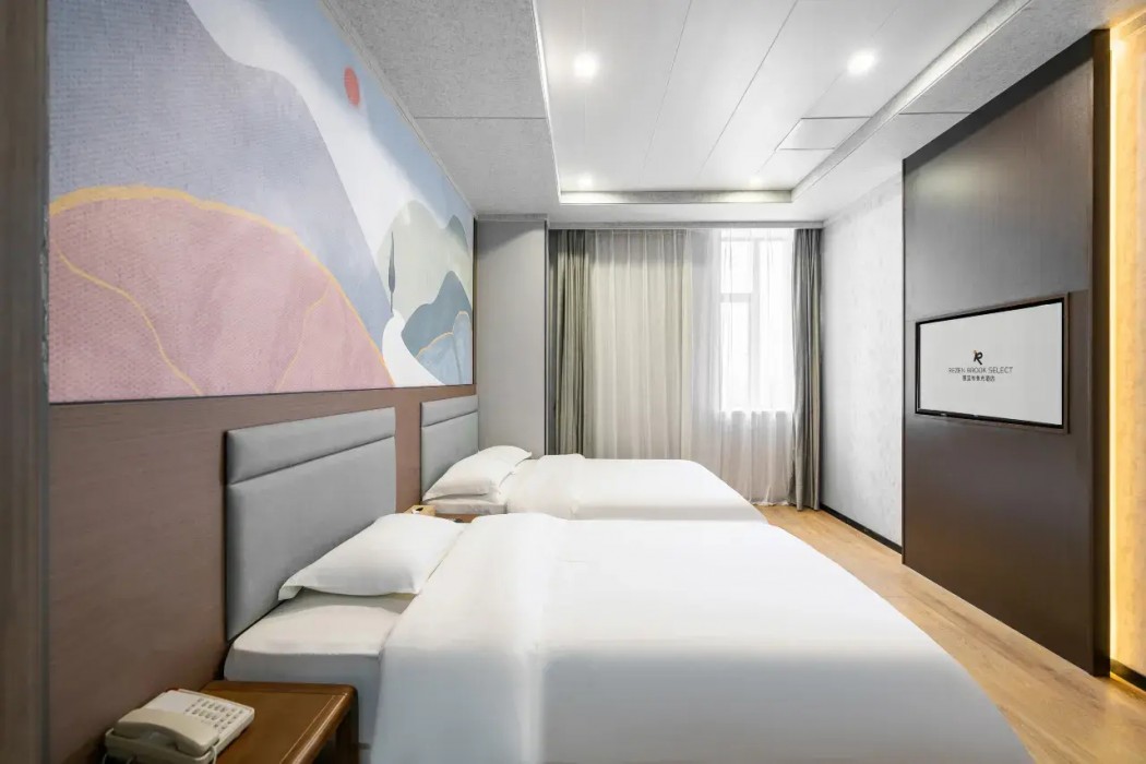 Rezen Select Hotel (Shanghai Caolu Minlei Road Subway Station) 10/15