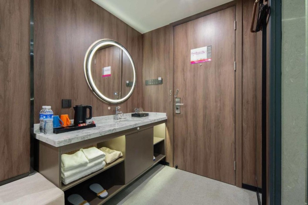 Rezen Select Hotel (Guangzhou Keyun Road Metro Station Financial City Branch) 12/33