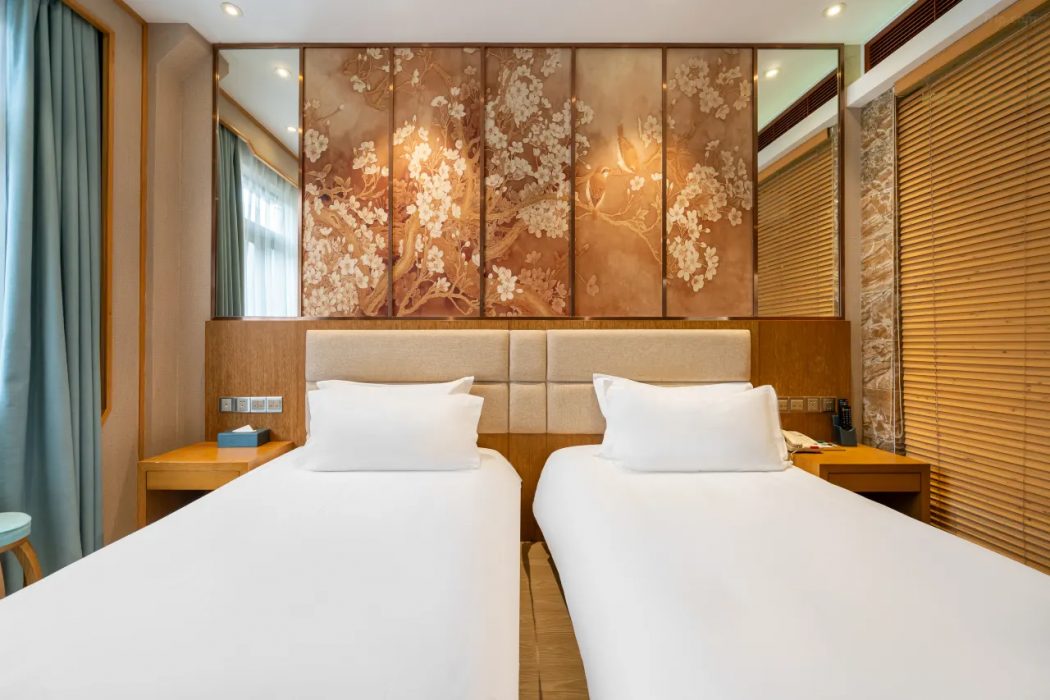 Rezen Murray Hotel (Shanghai Nanjing Road Pedestrian Street) 15/17