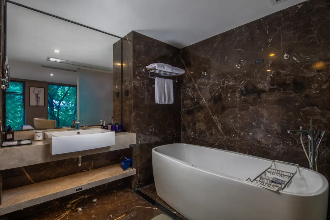 CNHOL RADIENT HOTEL(Shenzhen Bao'an Center Xixiang Branch) 7/15